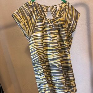 Yellow and gray pattern blouse